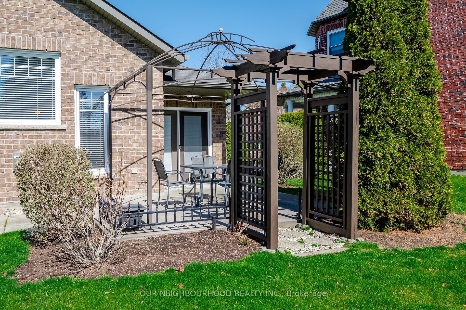 4 Hickory Court