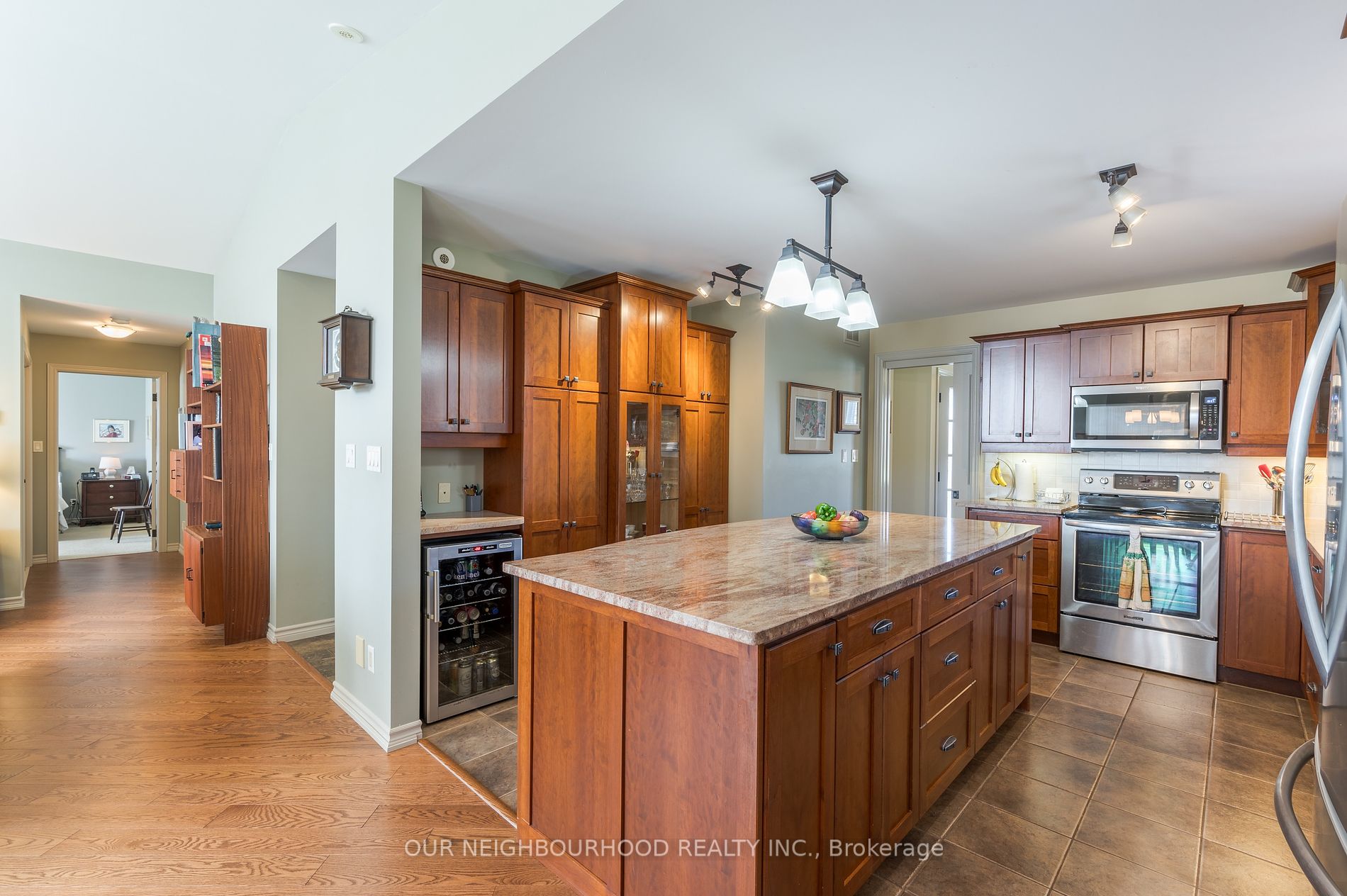 4 Hickory Court