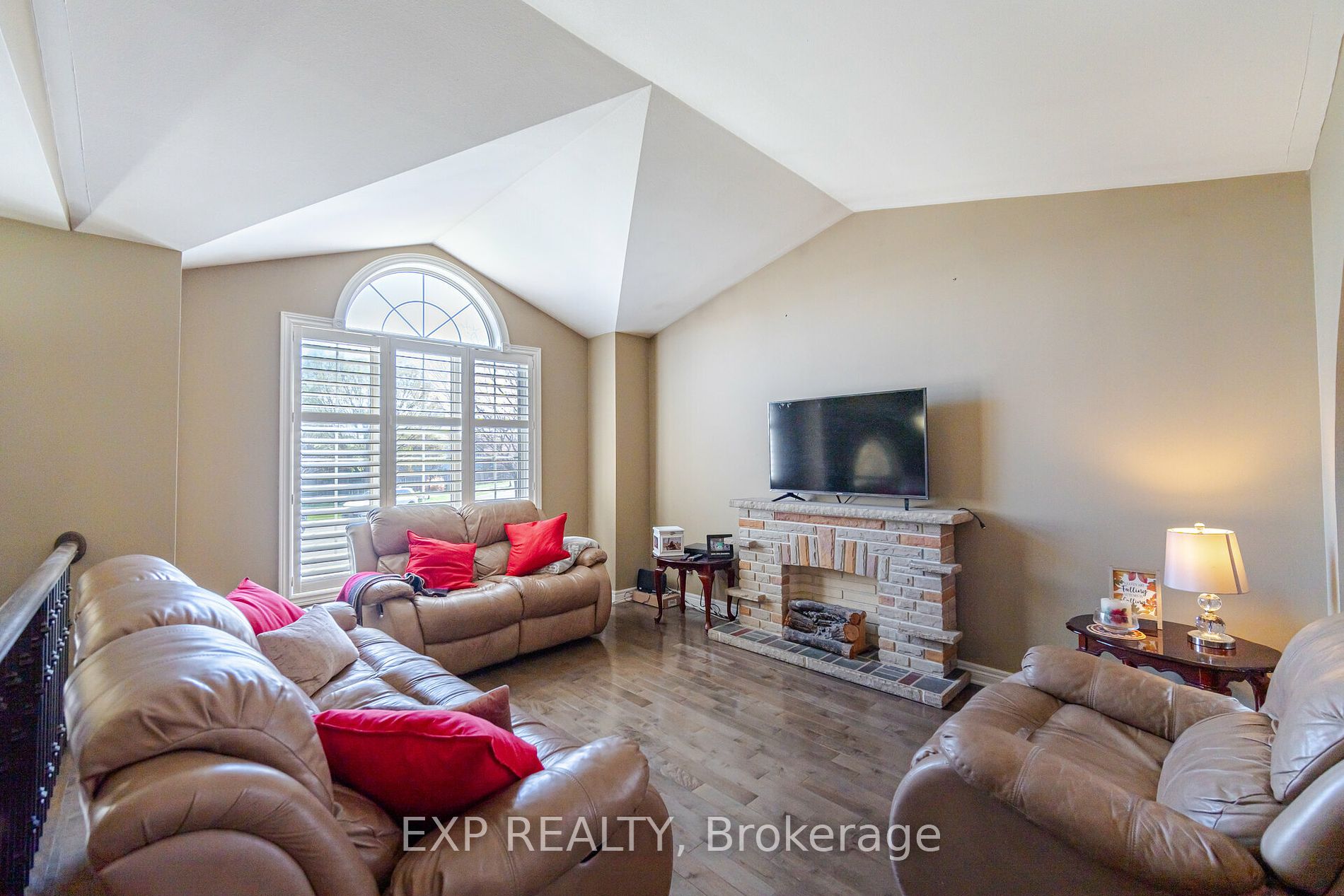 8207 Beaver Glen Dr