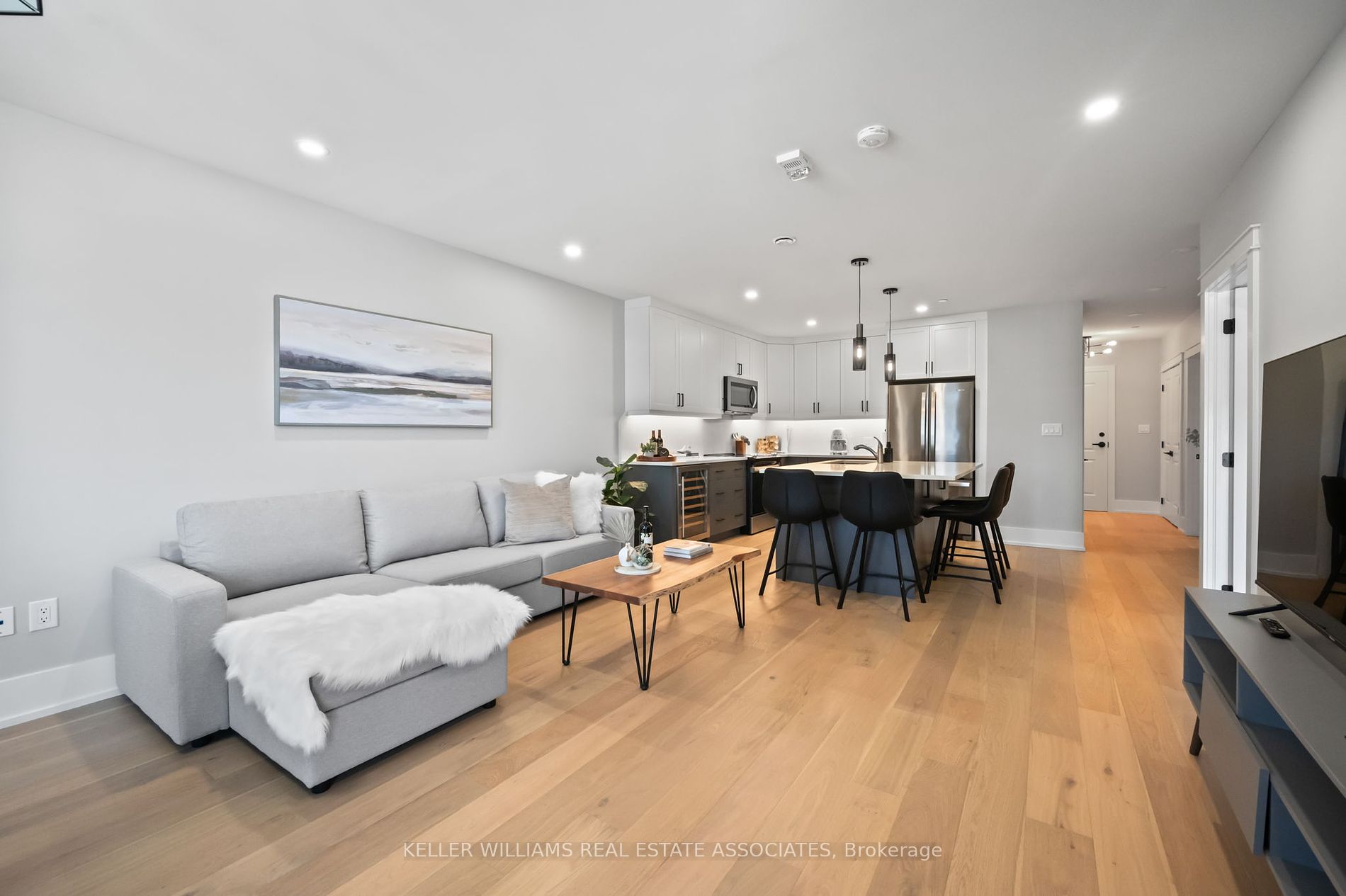17 Cleave Avenue, #301