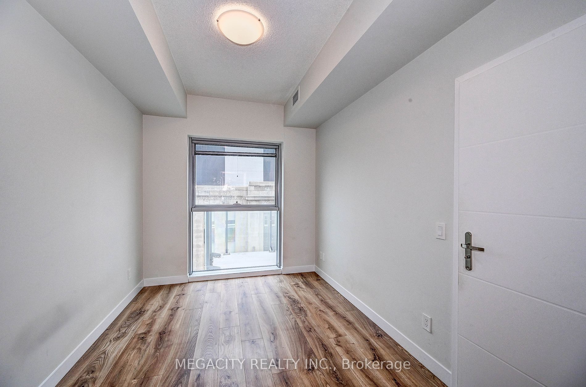 60 Frederick Street #305