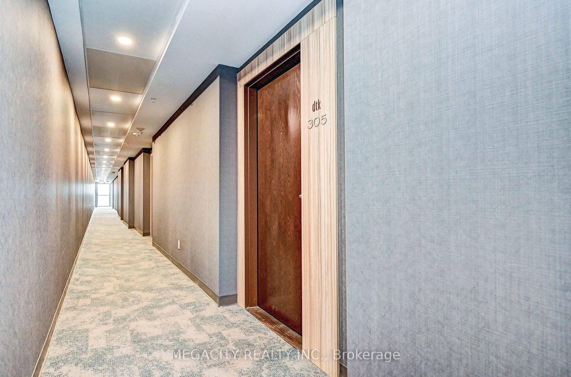60 Frederick Street #305