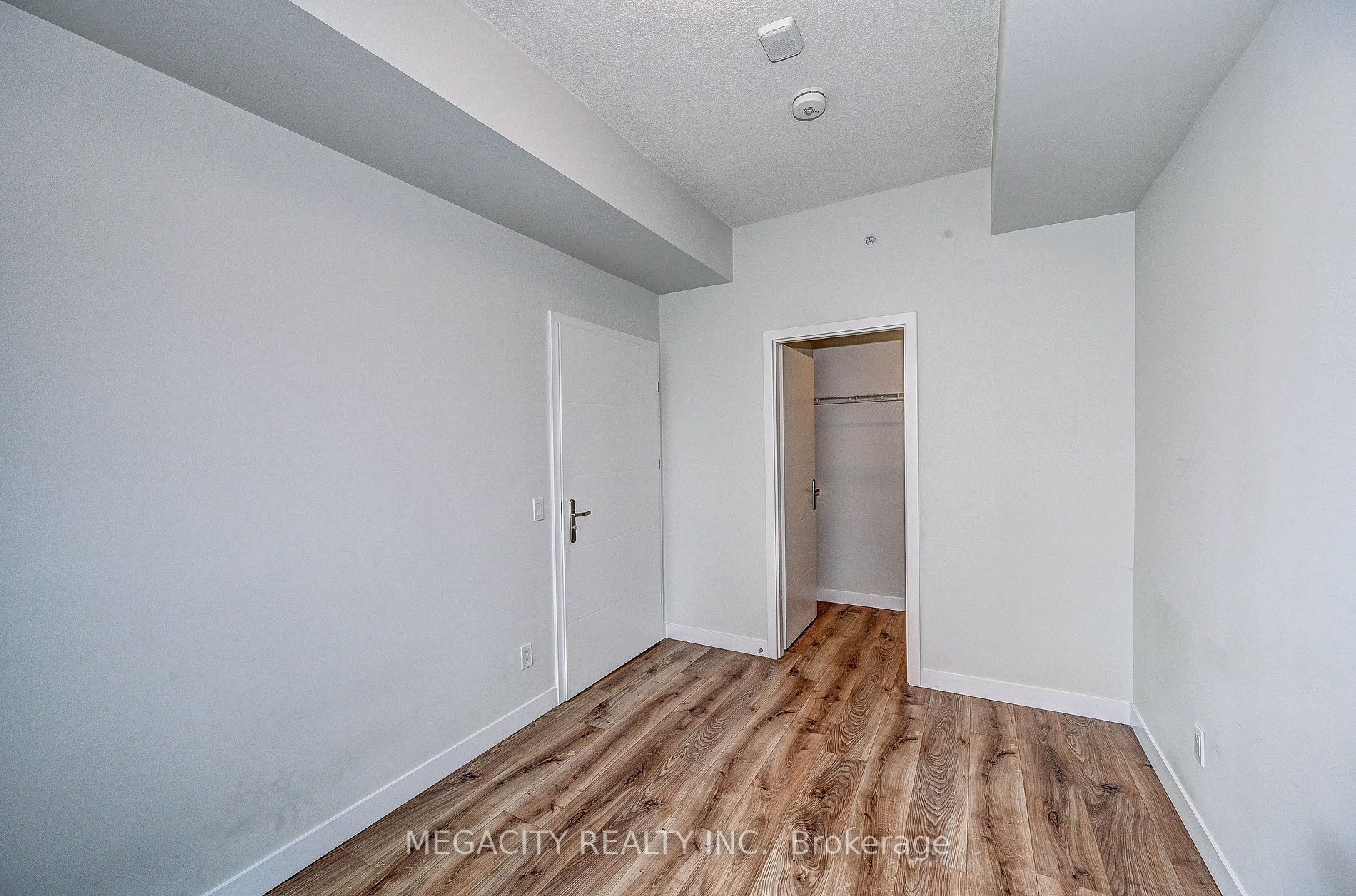 60 Frederick Street #305