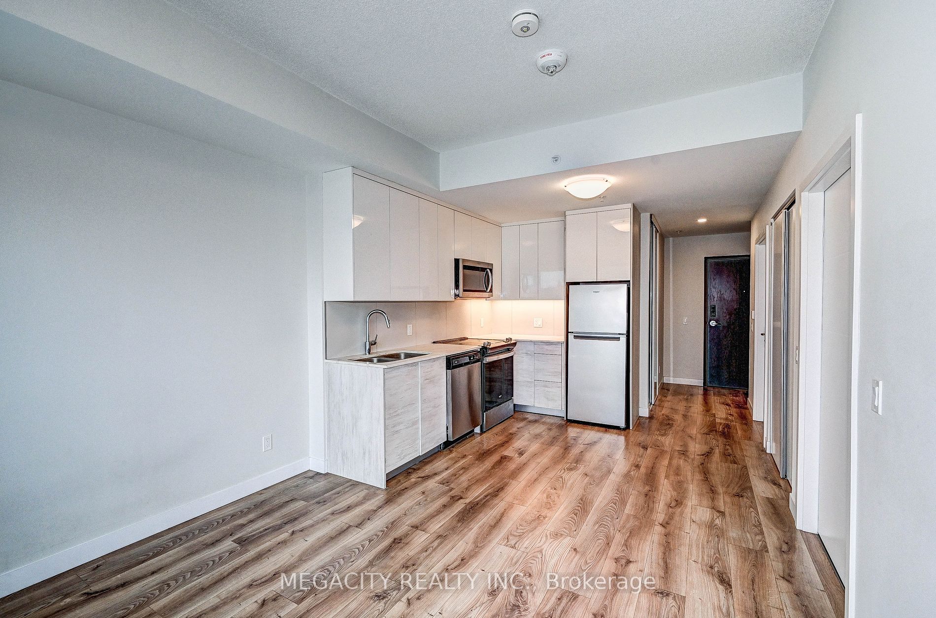 60 Frederick Street #305