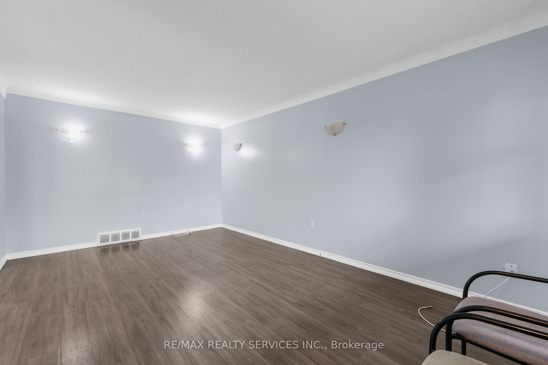6607 Orchard Avenue