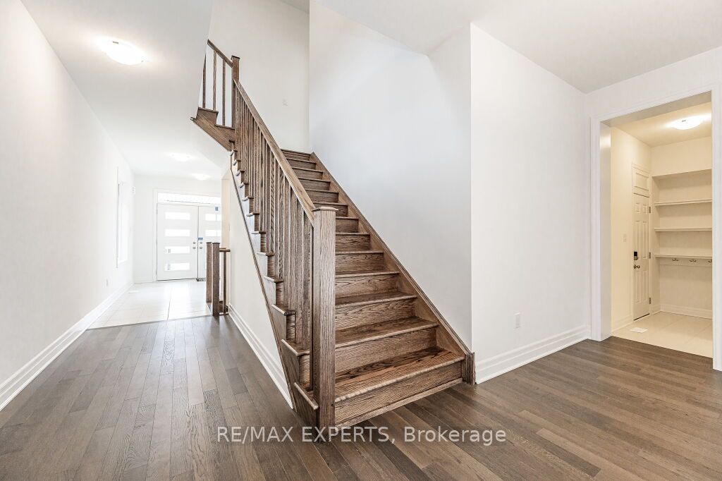 177 Rosenberg Way