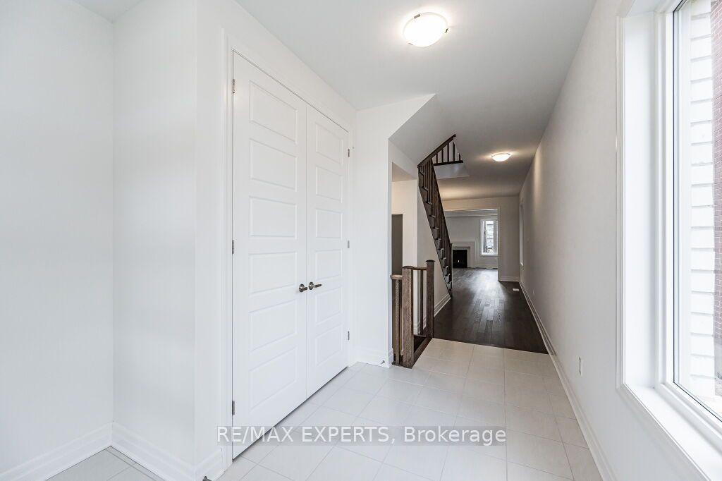 177 Rosenberg Way