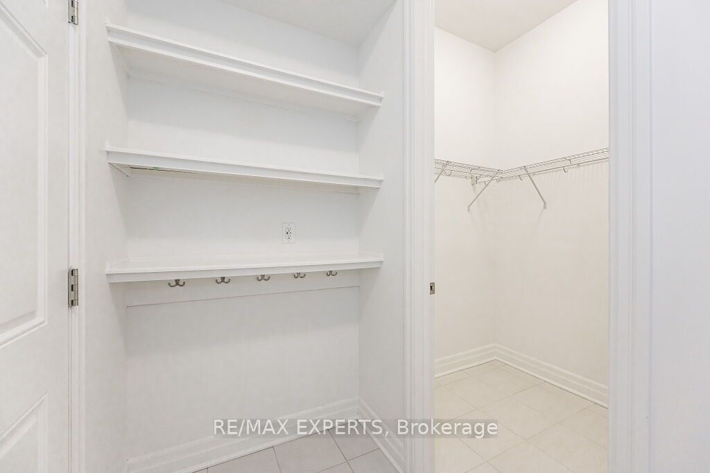 177 Rosenberg Way