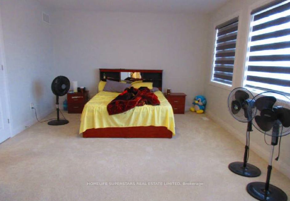 795 QUEENSTON Boulevard