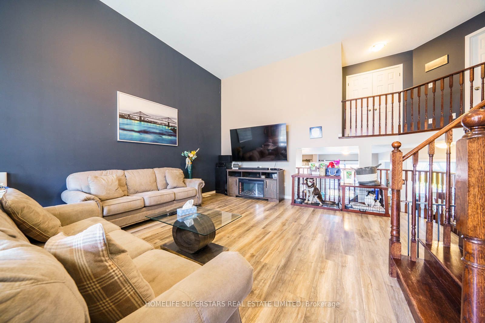 84 Lambert Crescent