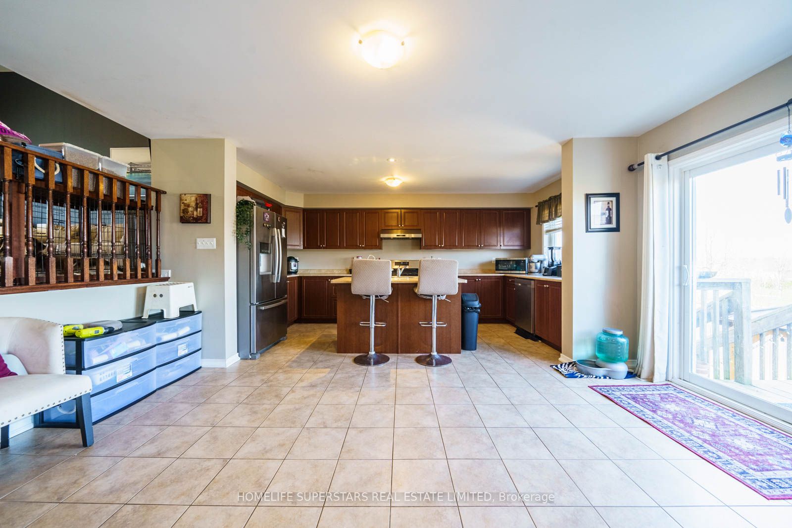 84 Lambert Crescent