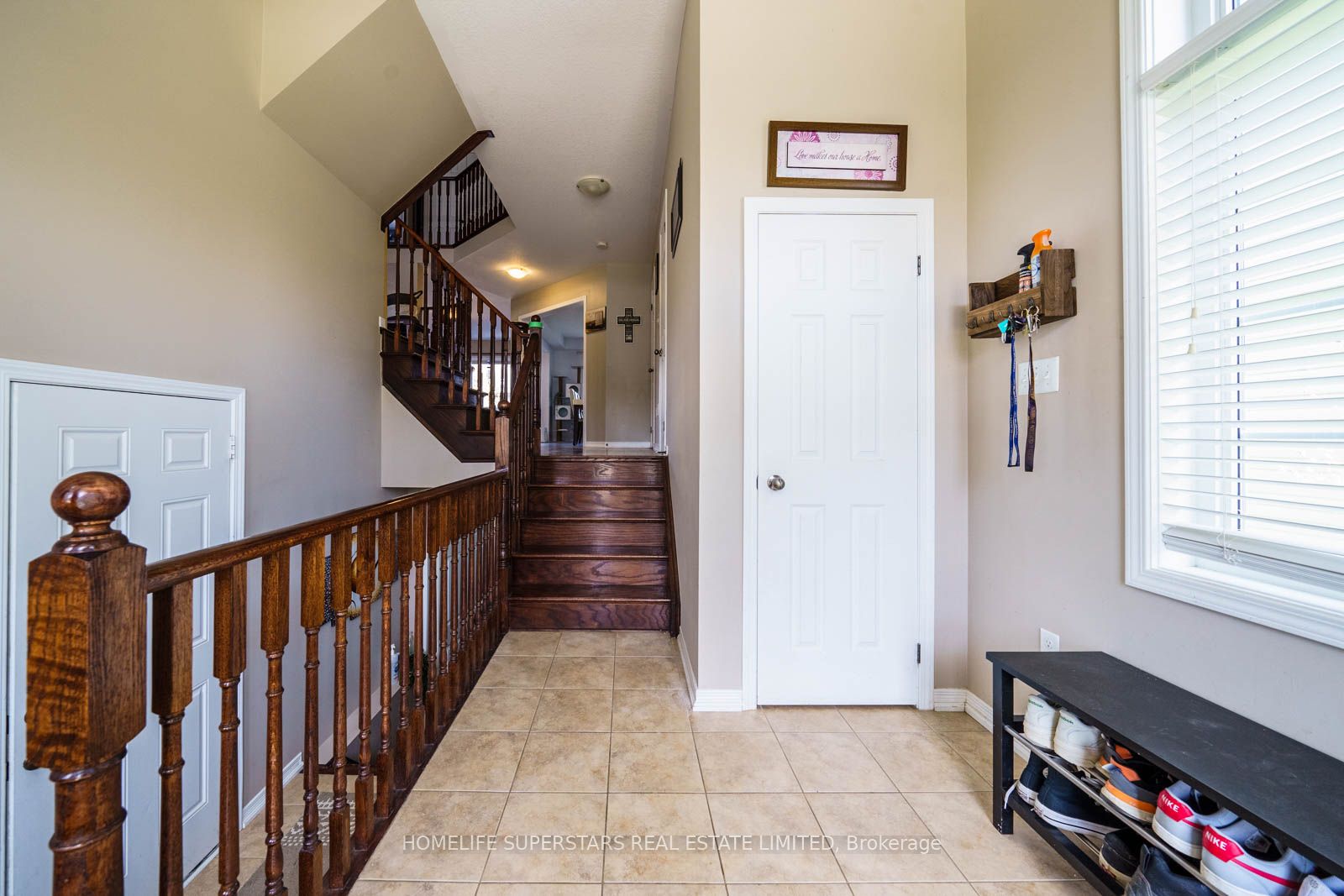 84 Lambert Crescent
