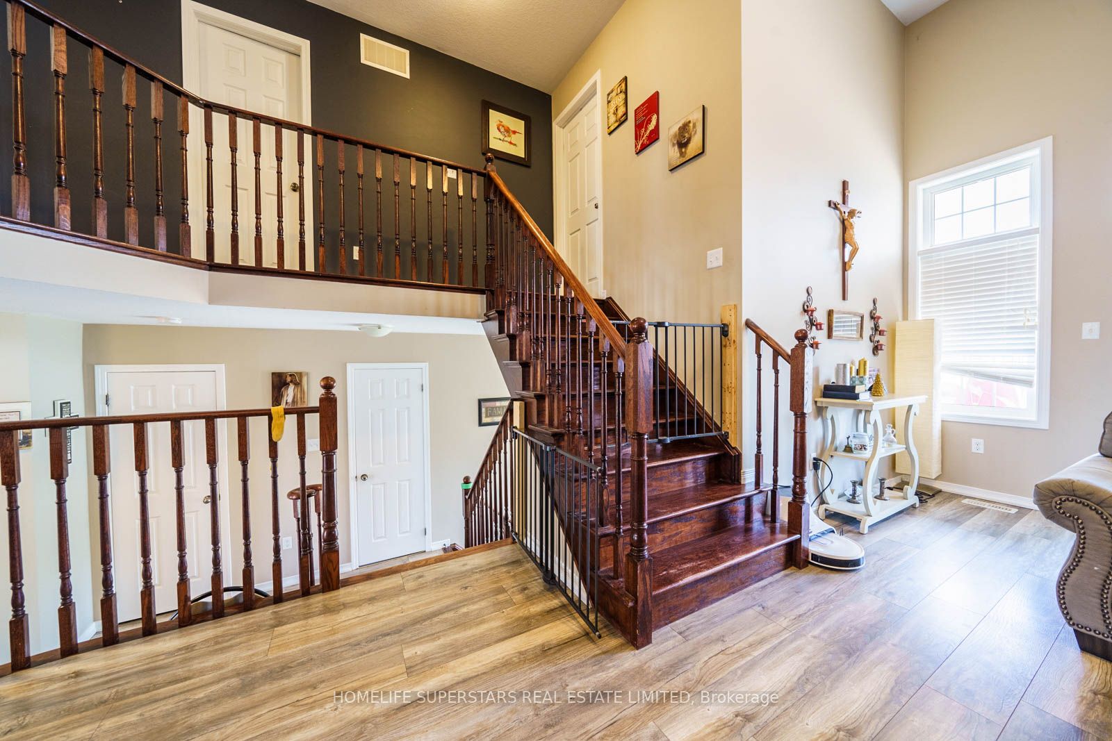 84 Lambert Crescent