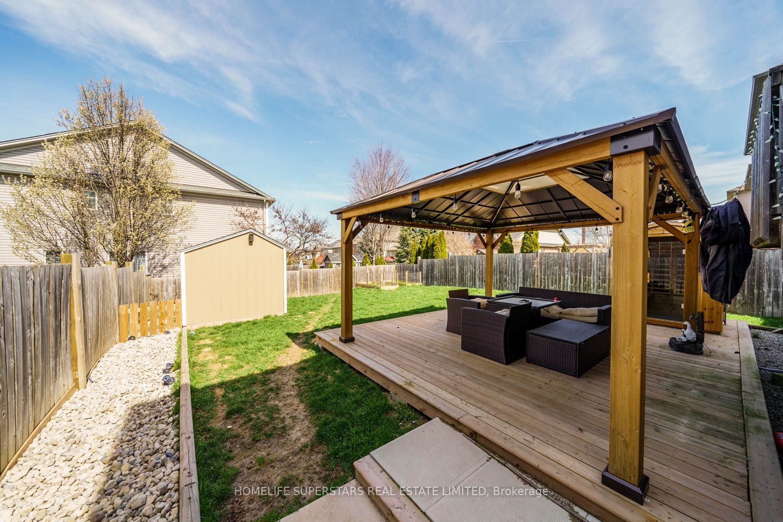 84 Lambert Crescent