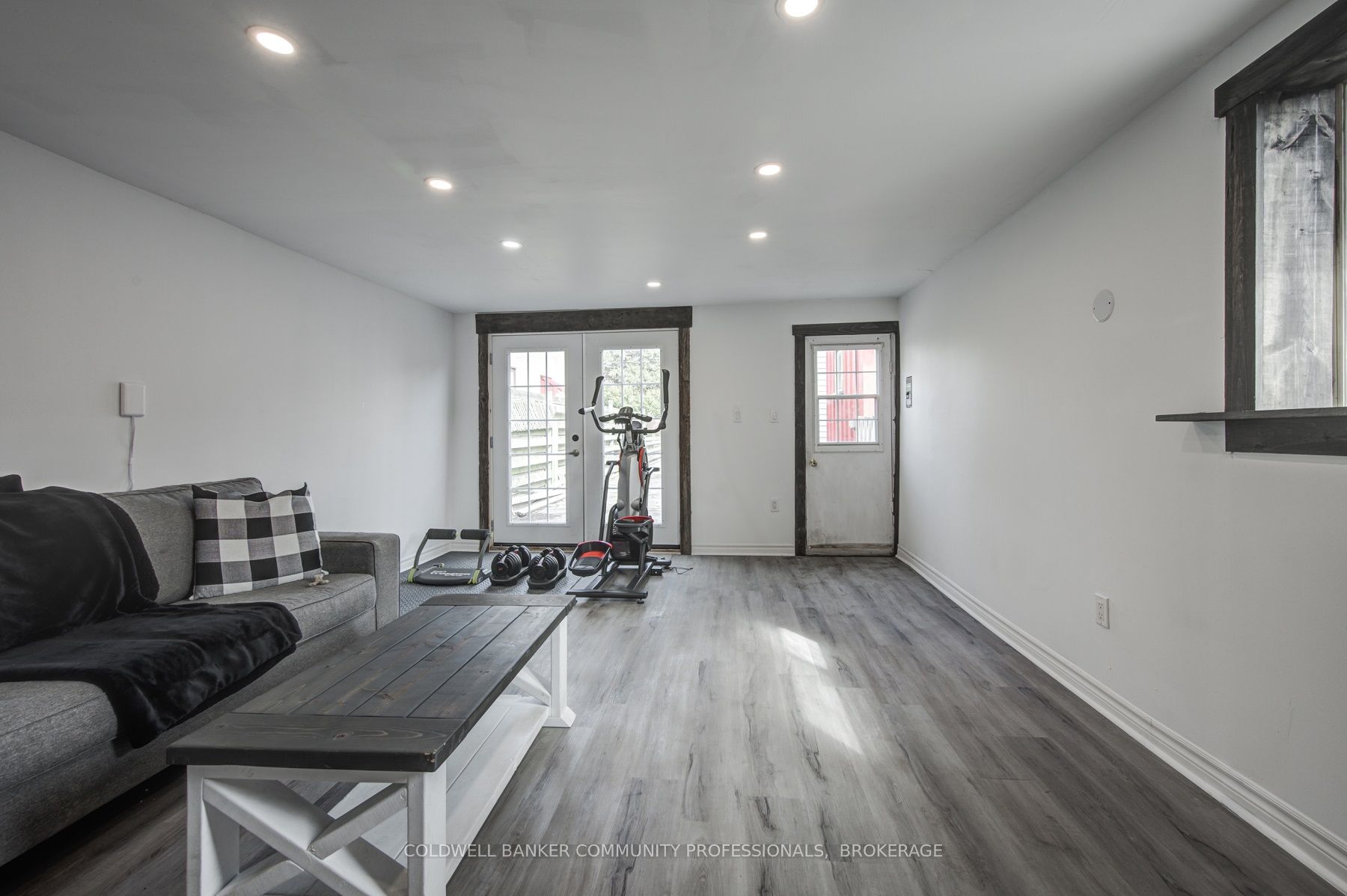 632 STEELE Street