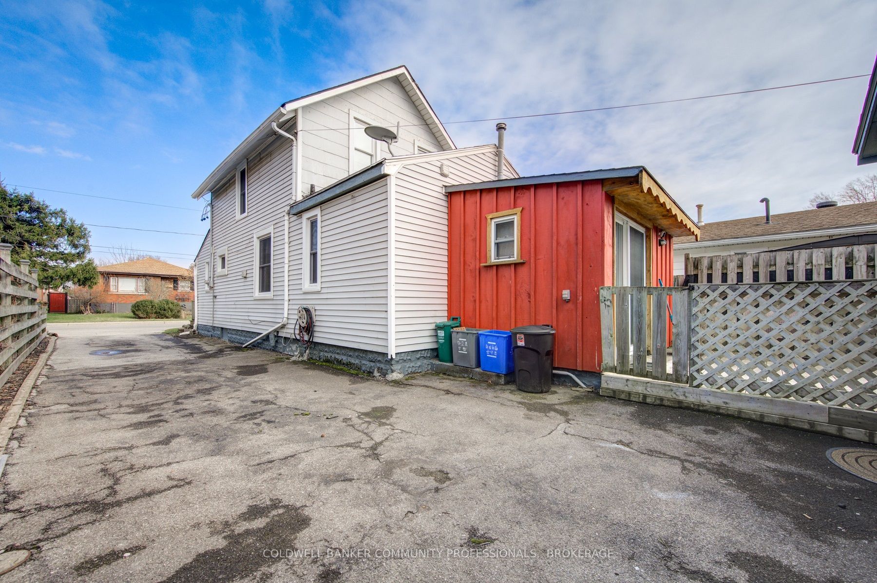 632 STEELE Street
