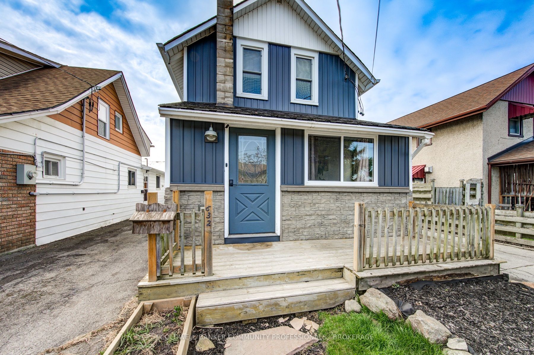 632 STEELE Street