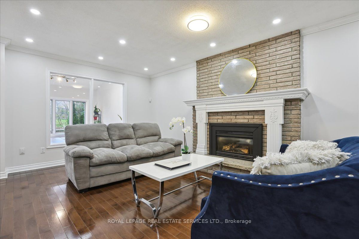22 Daffodil Crescent