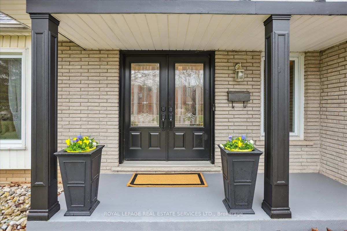22 Daffodil Crescent