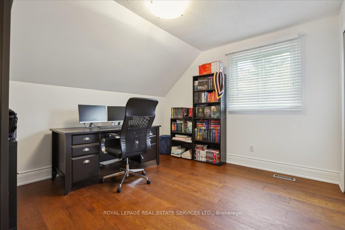 22 Daffodil Crescent