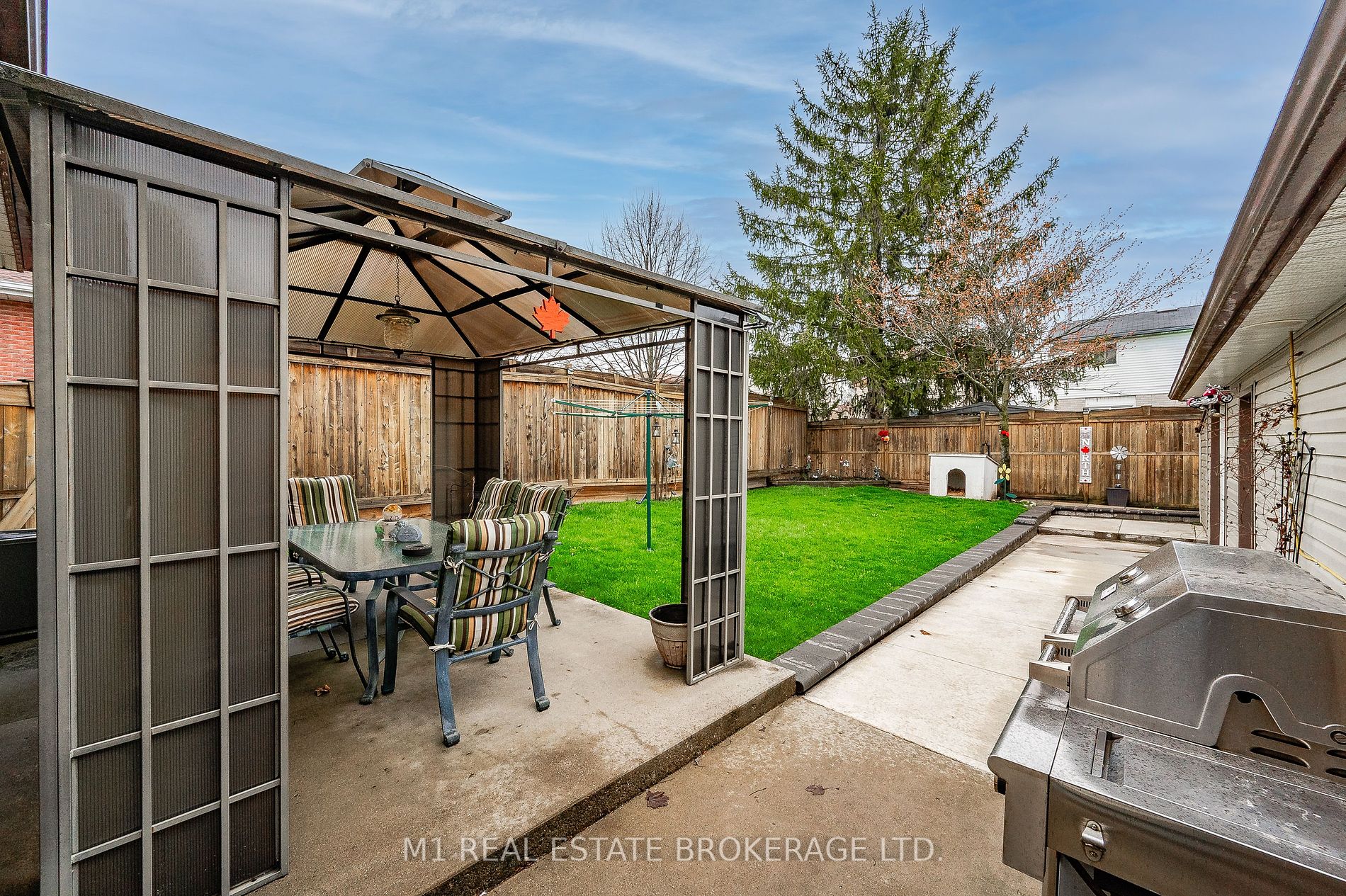 36 Upton Cres