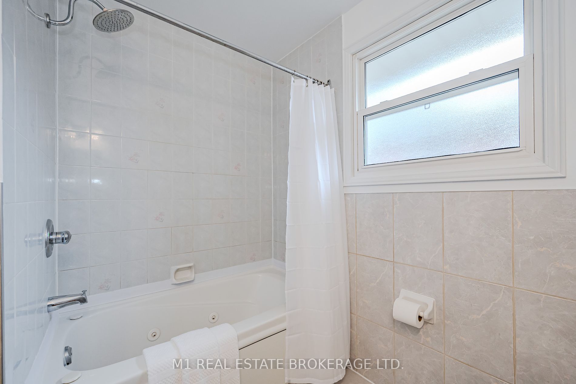 36 Upton Cres