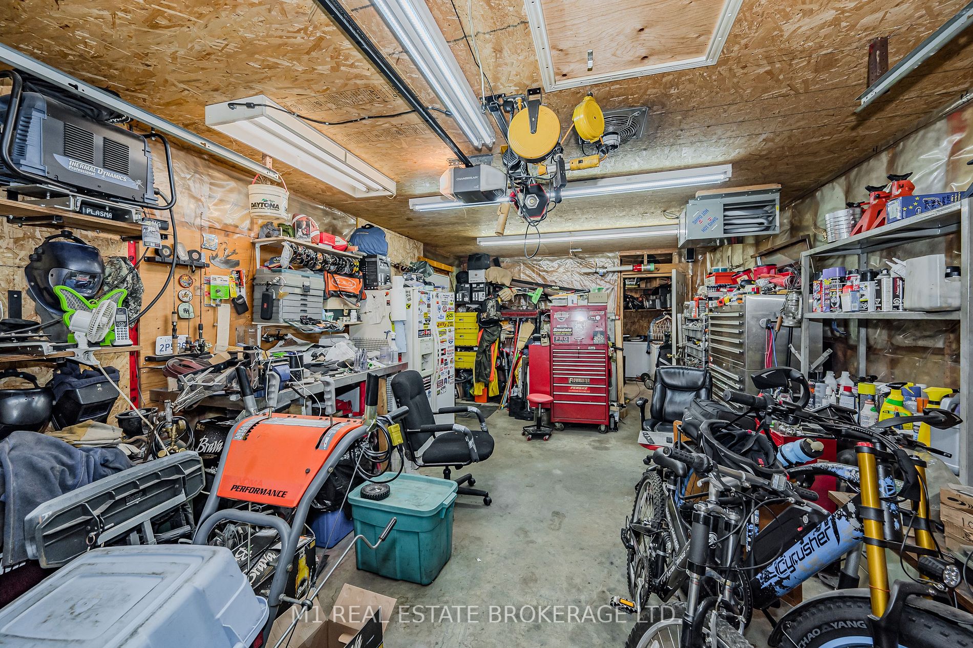 36 Upton Cres