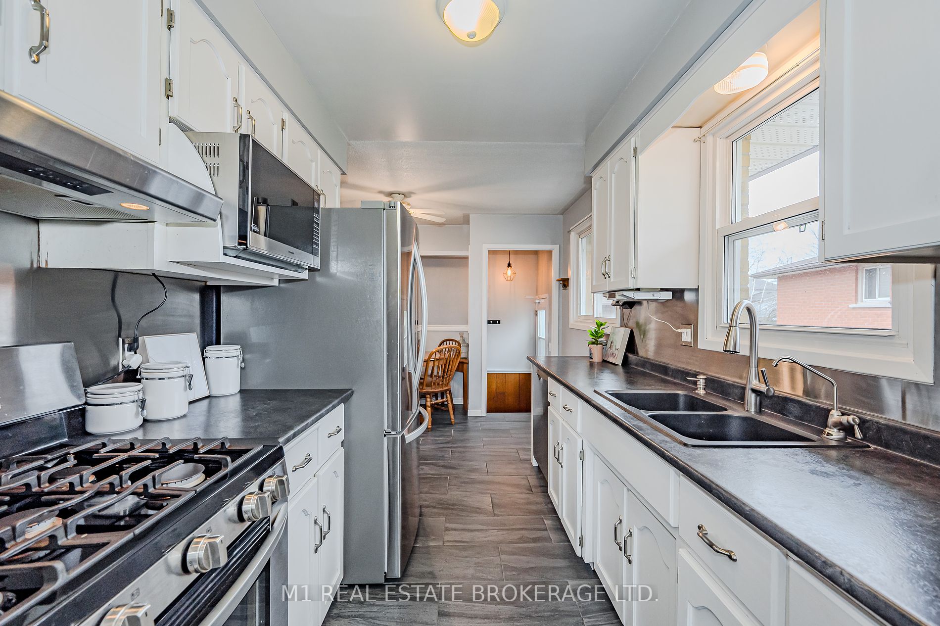 36 Upton Cres