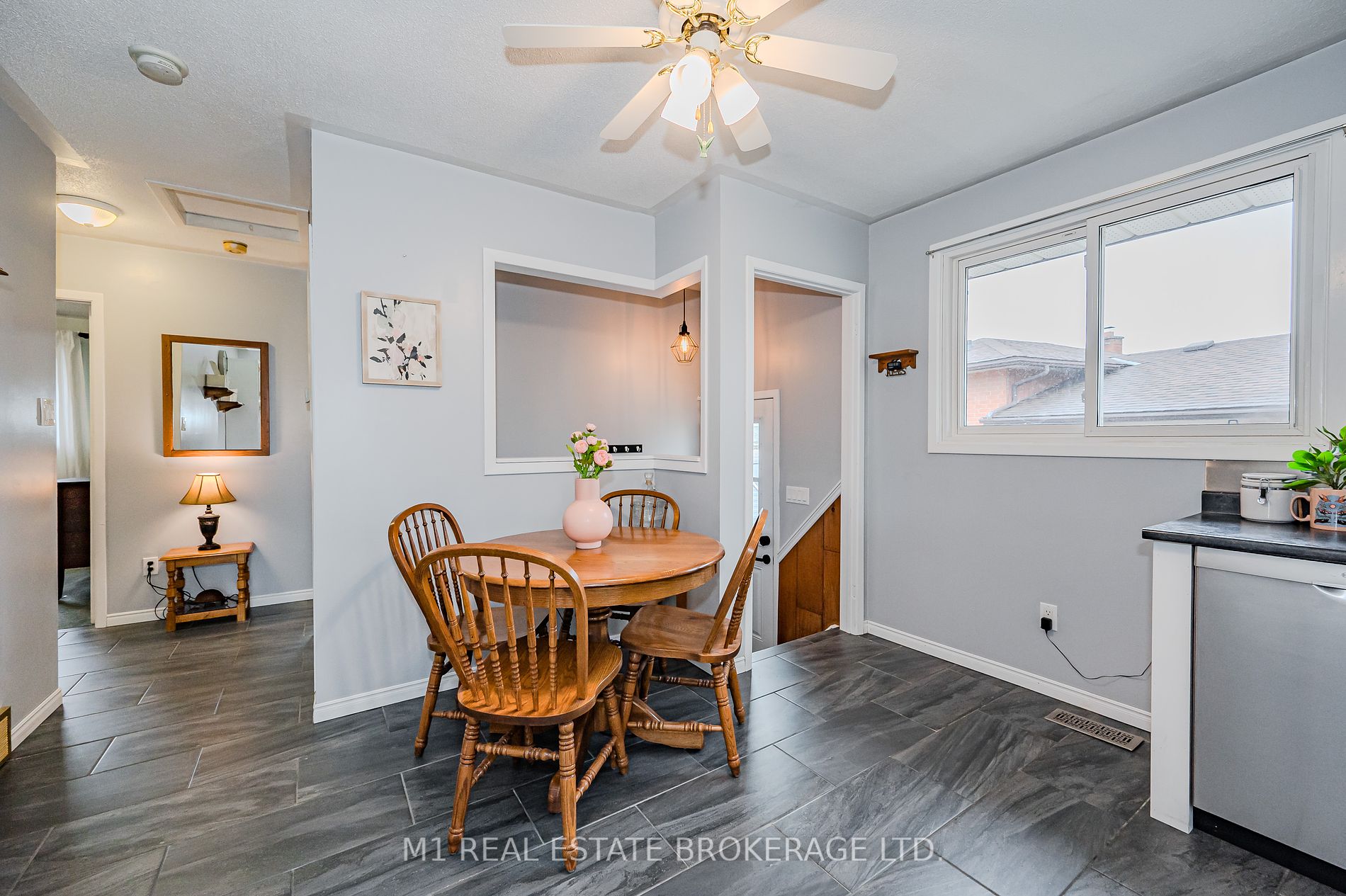 36 Upton Cres