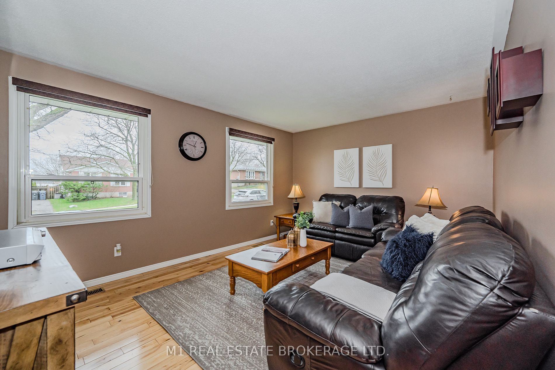 36 Upton Cres