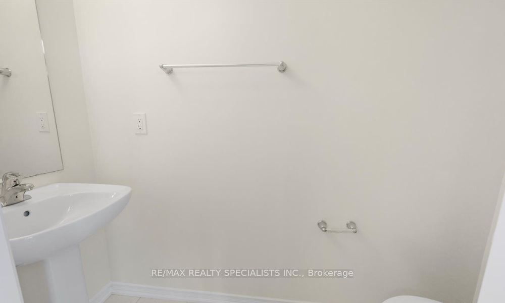 233 Gillespie Dr