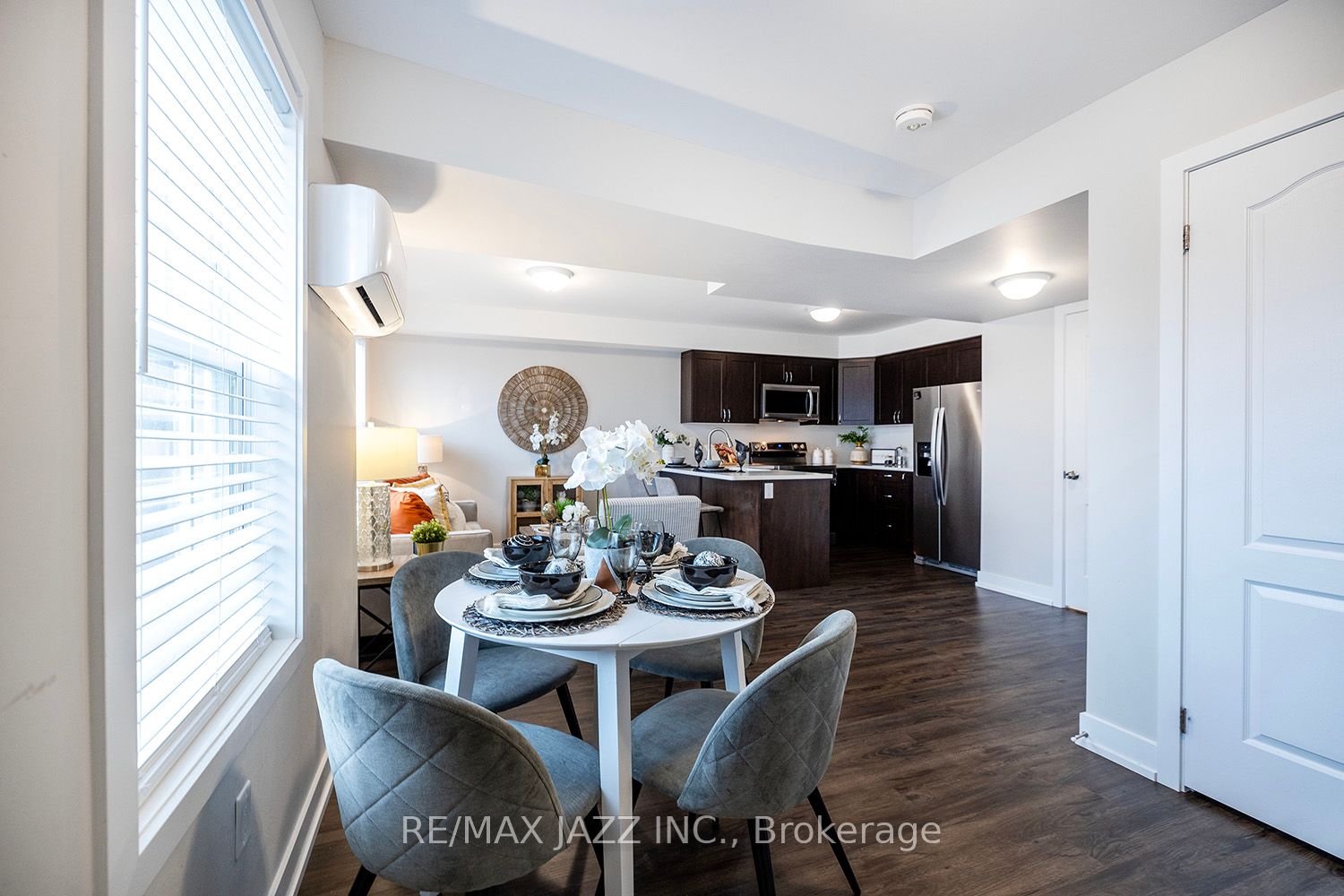 460 Lonsberry Dr, #407