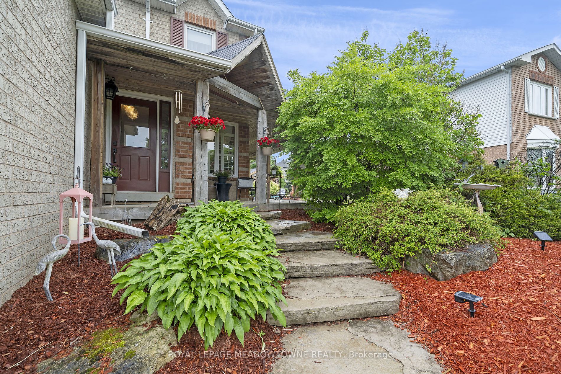 144 Leeson Street S