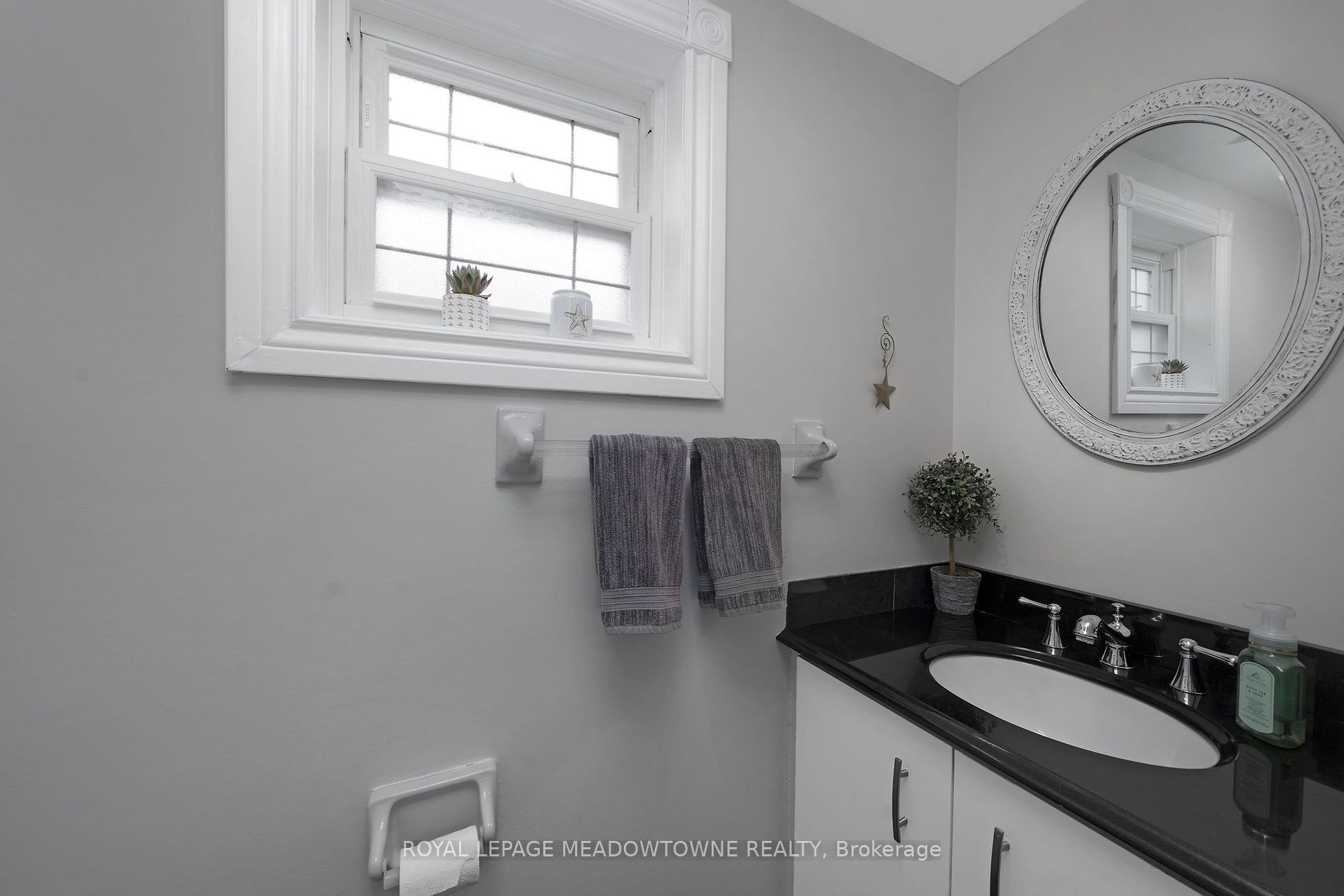 144 Leeson Street S