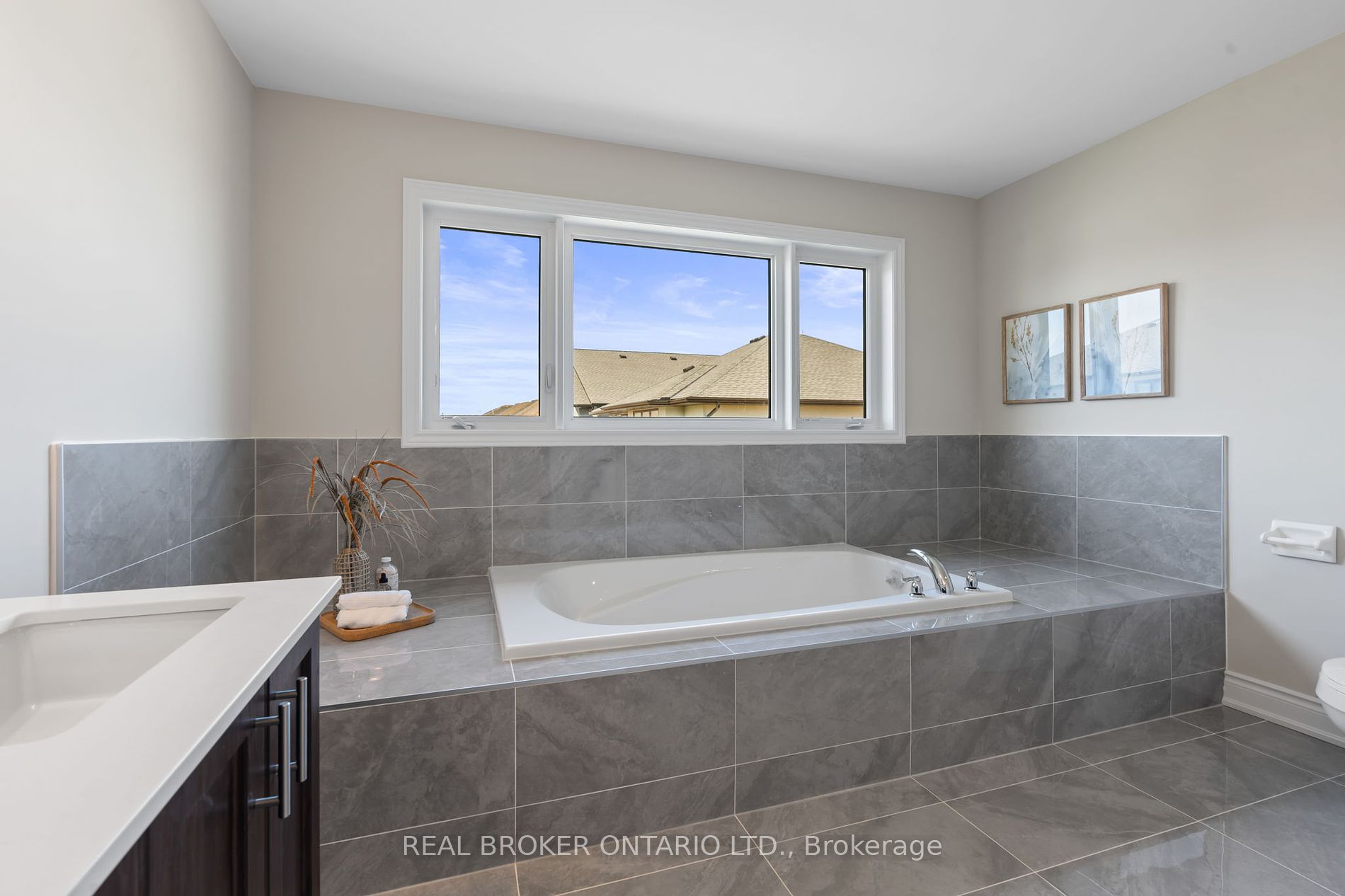 15 Venture Way