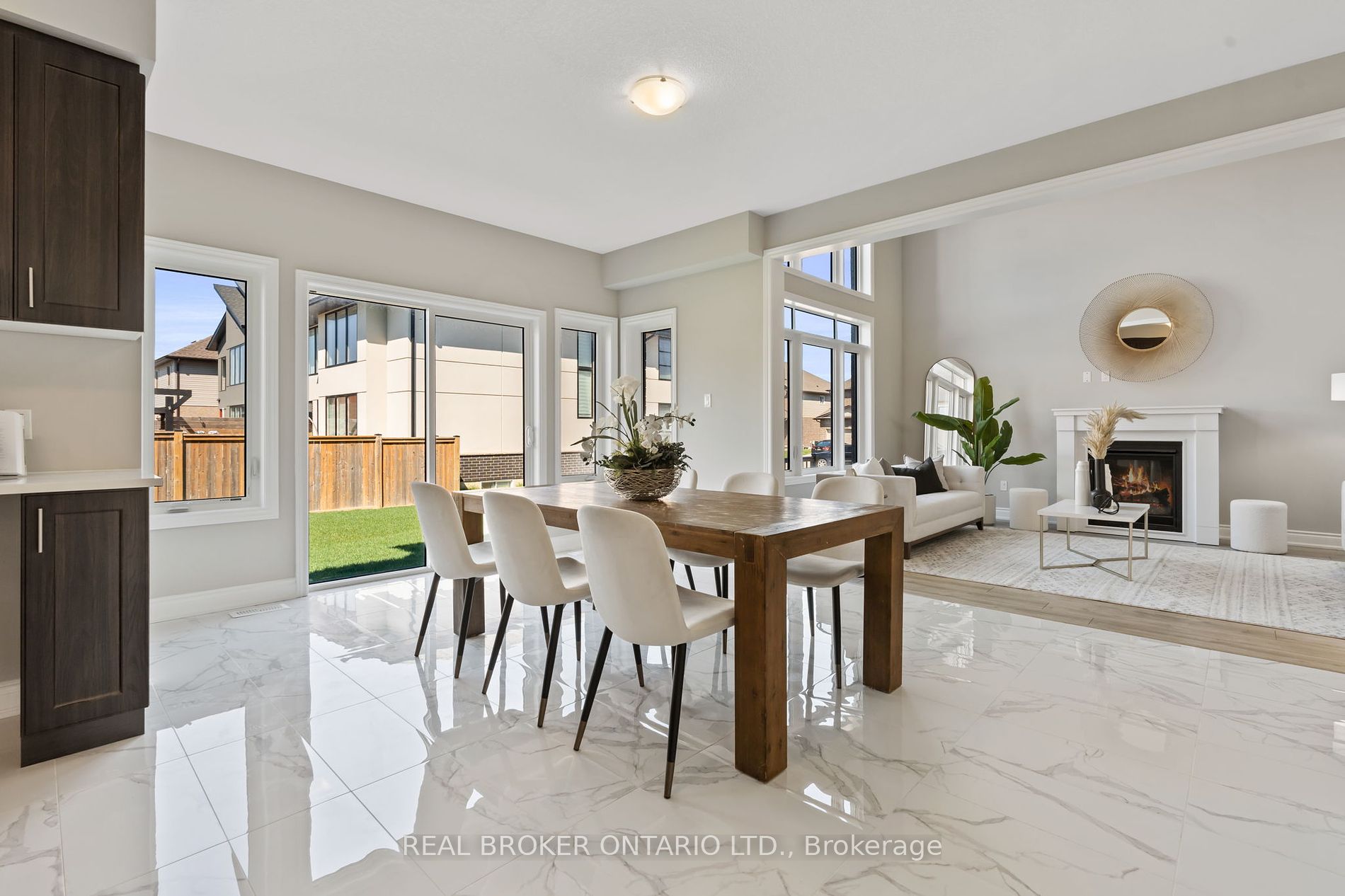 15 Venture Way