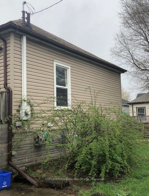 36 Douglas Ave