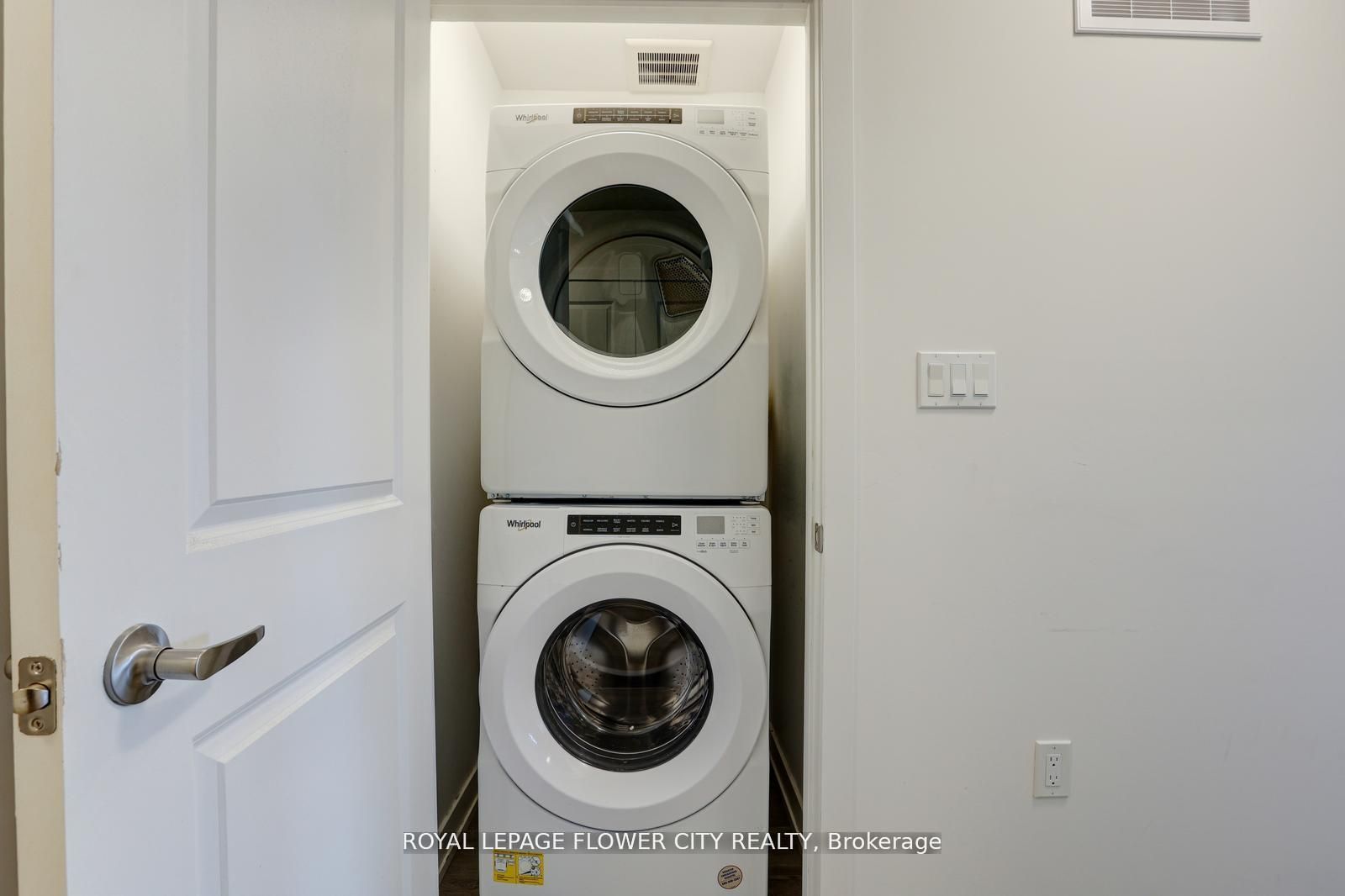 205 West Oak Tr, #16