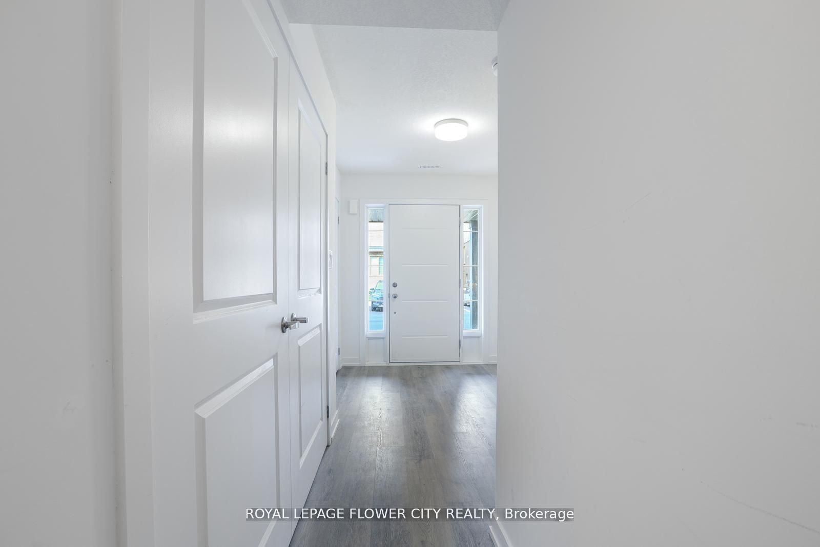 205 West Oak Tr, #16
