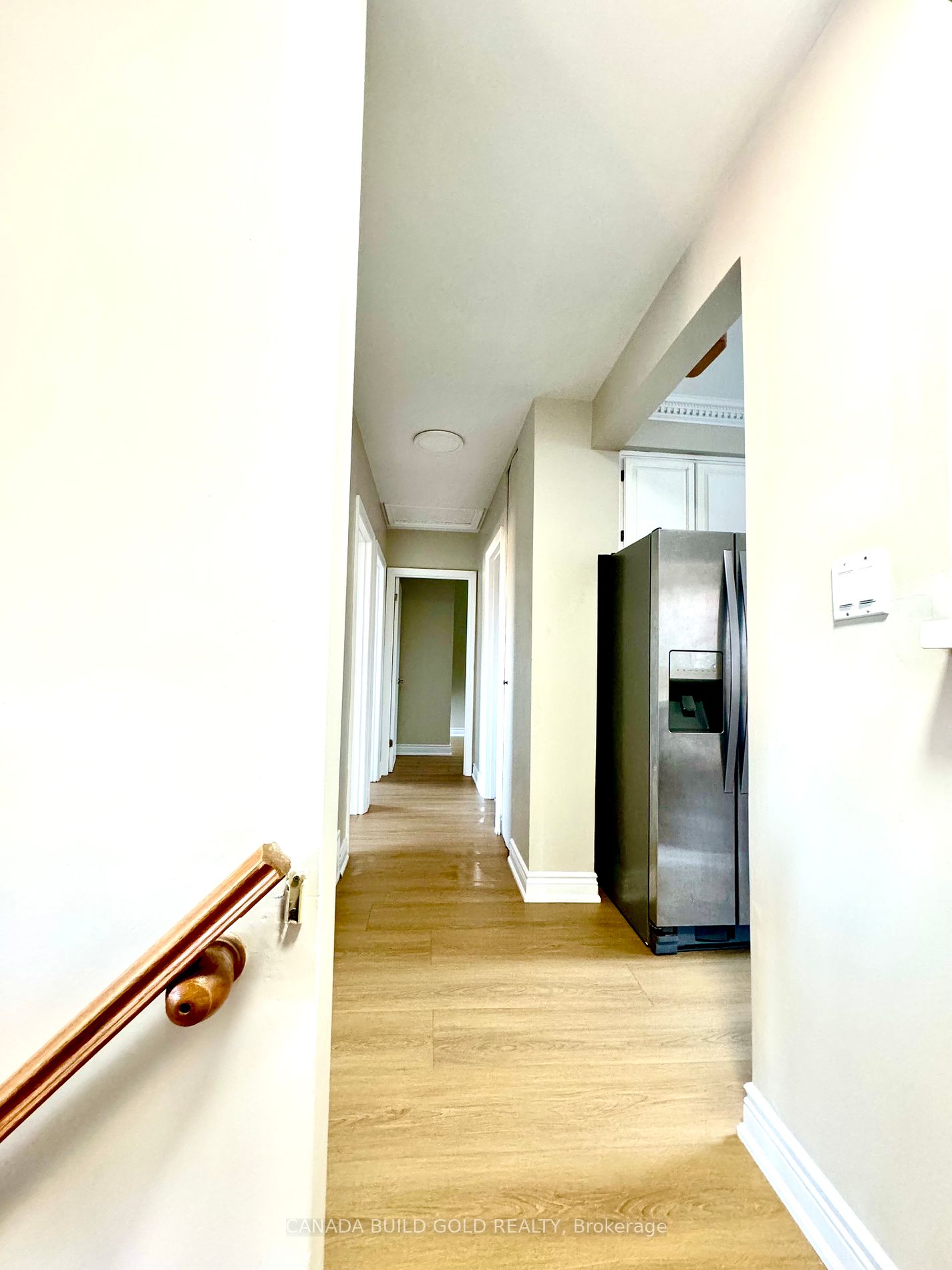 22 Colonial Crt