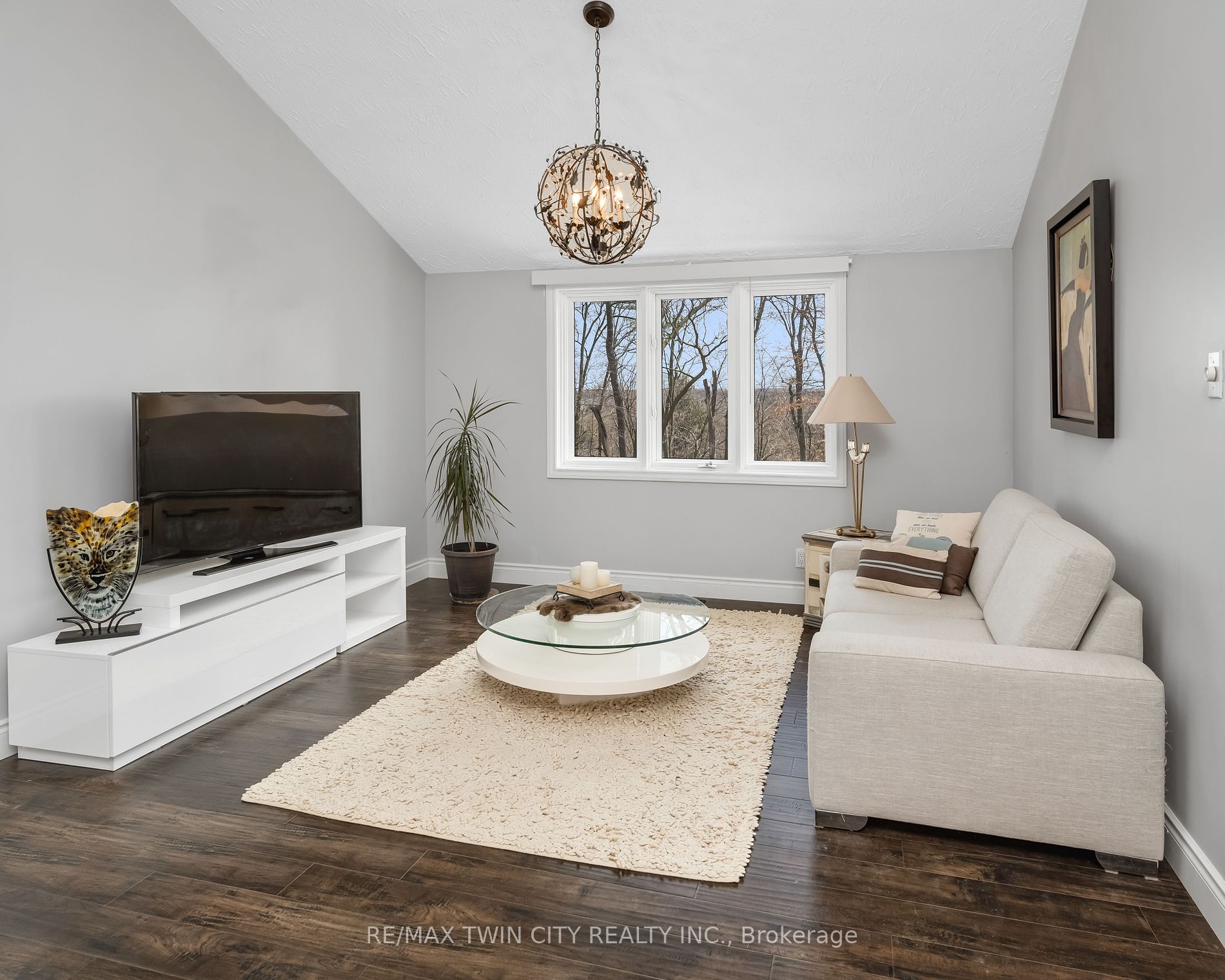 355 Edgehill Drive