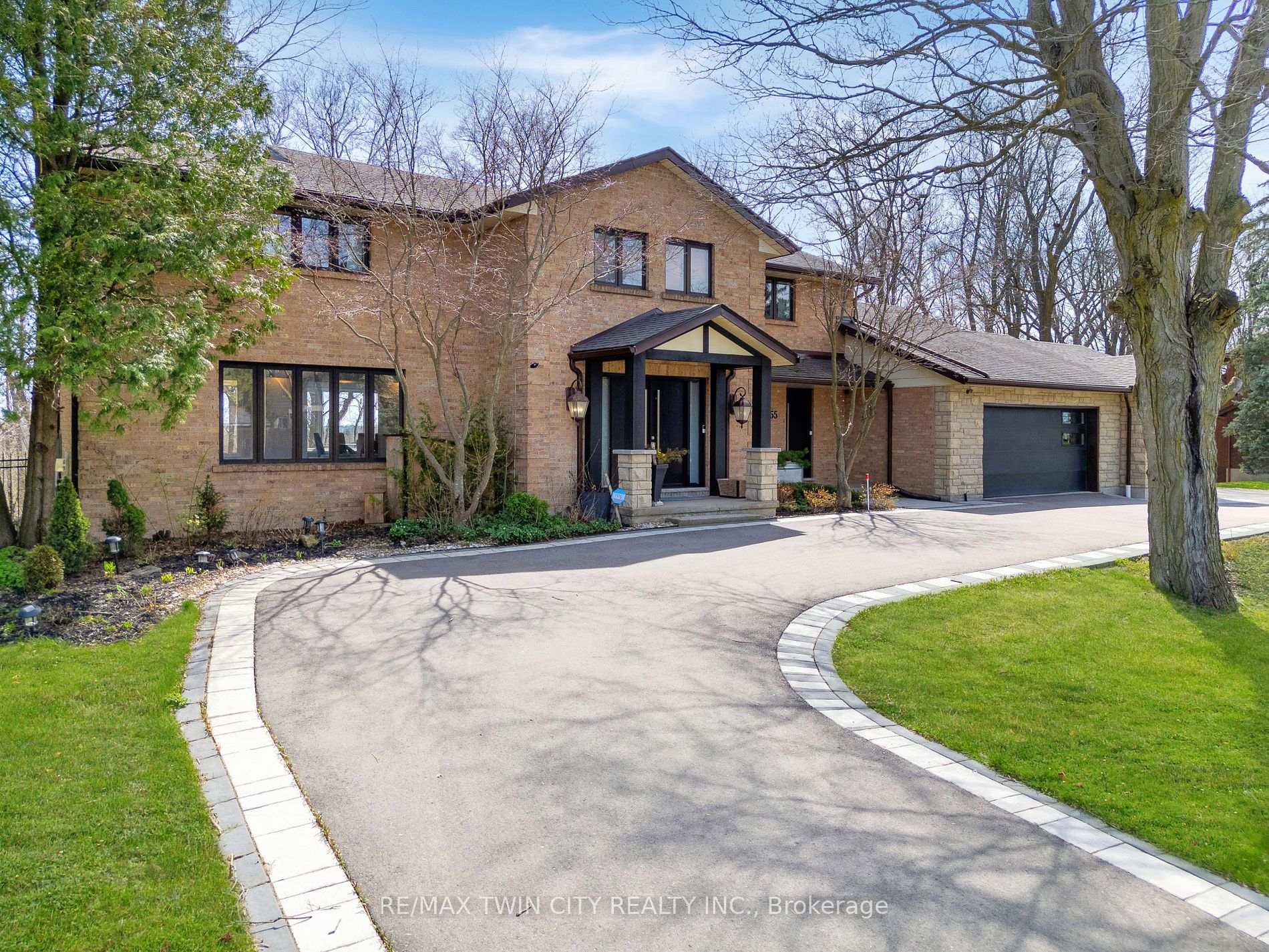 355 Edgehill Drive