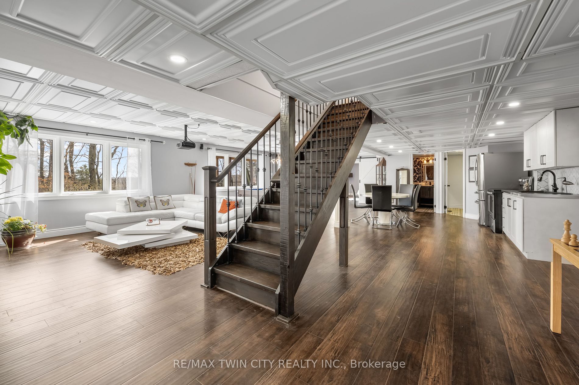 355 Edgehill Drive