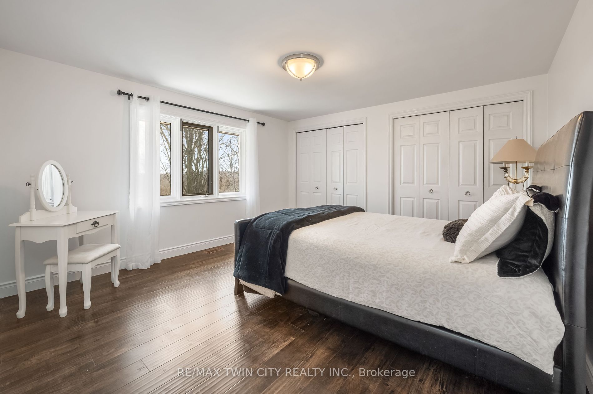 355 Edgehill Drive