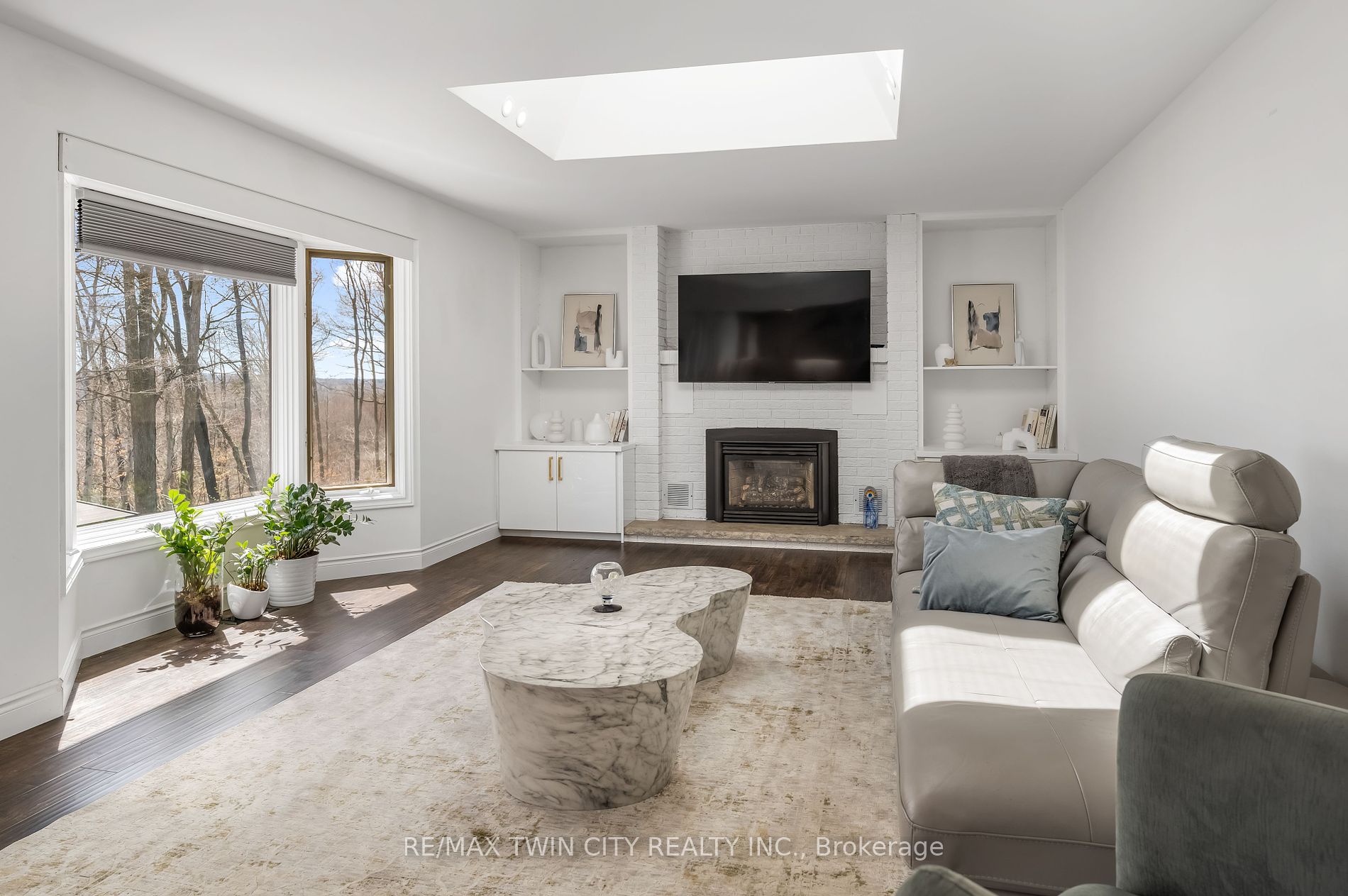 355 Edgehill Drive