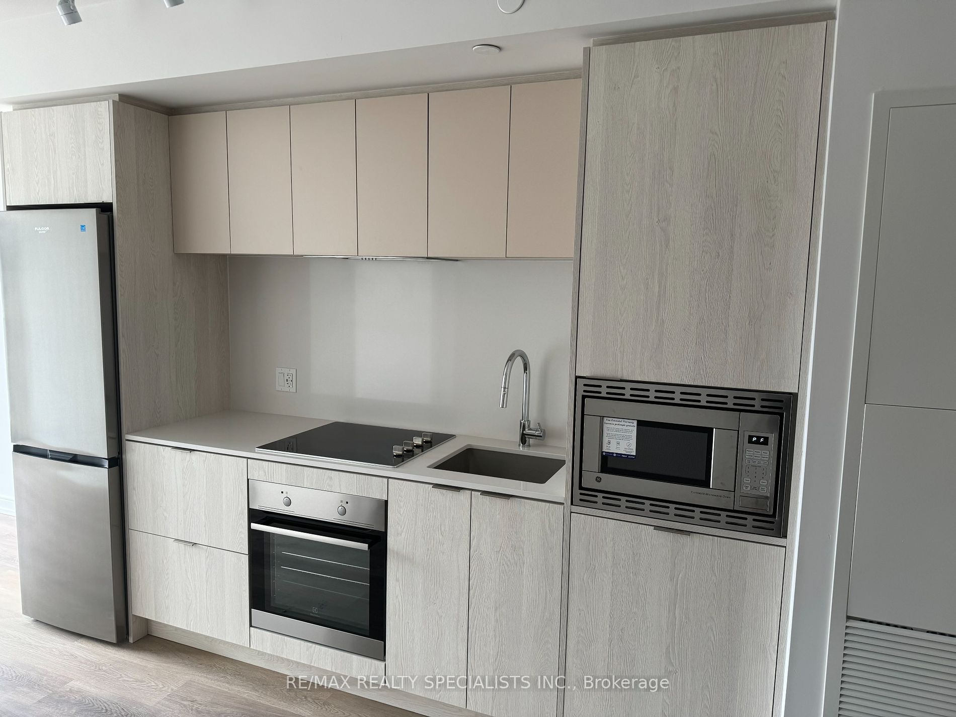 1 JARVIS Street #1404