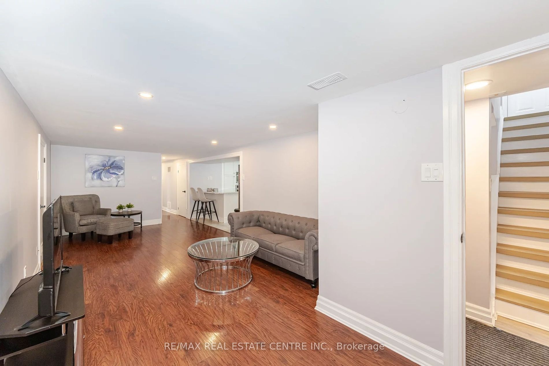 678 Mohawk Road