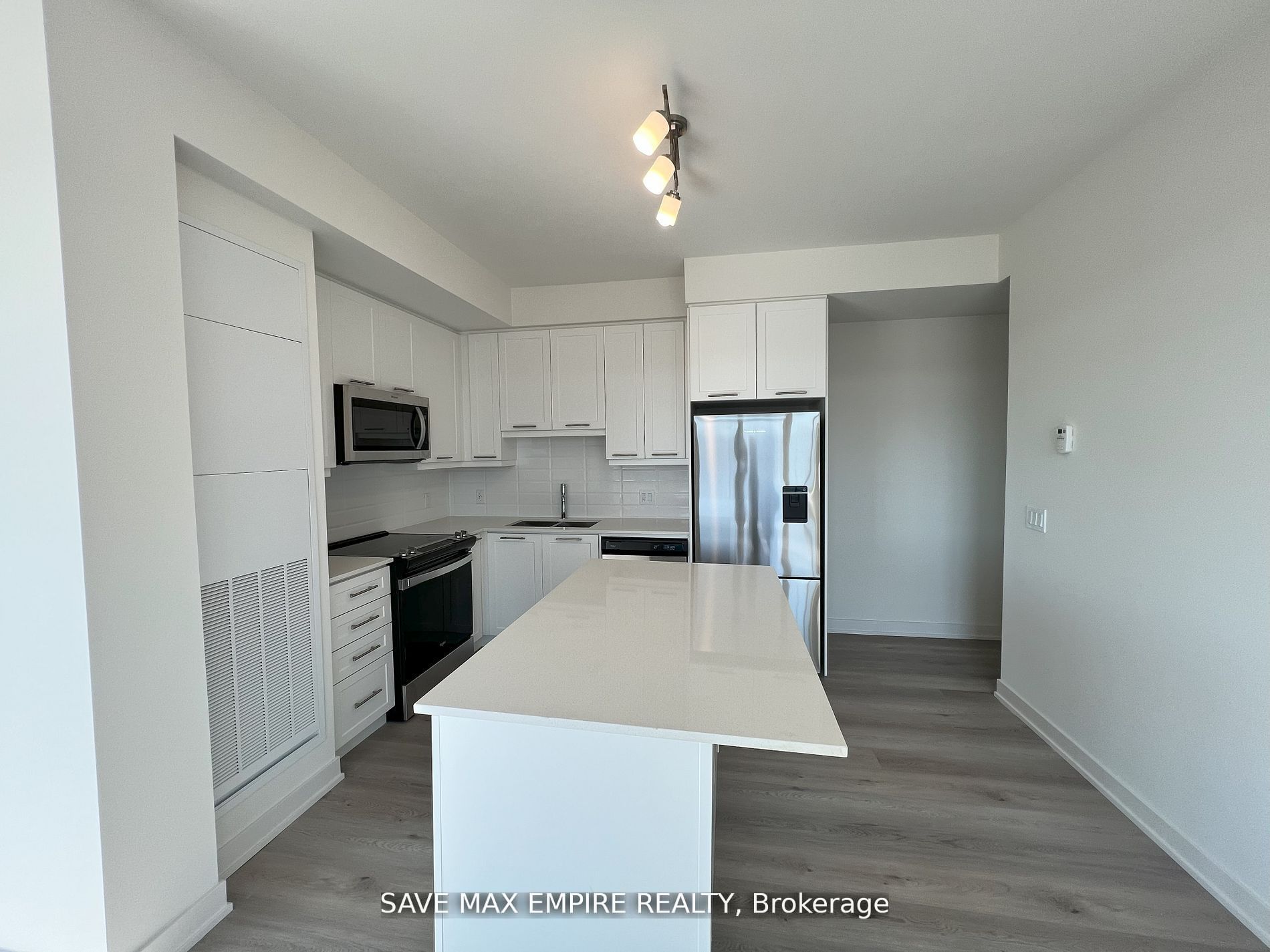 385 Winston Road #902