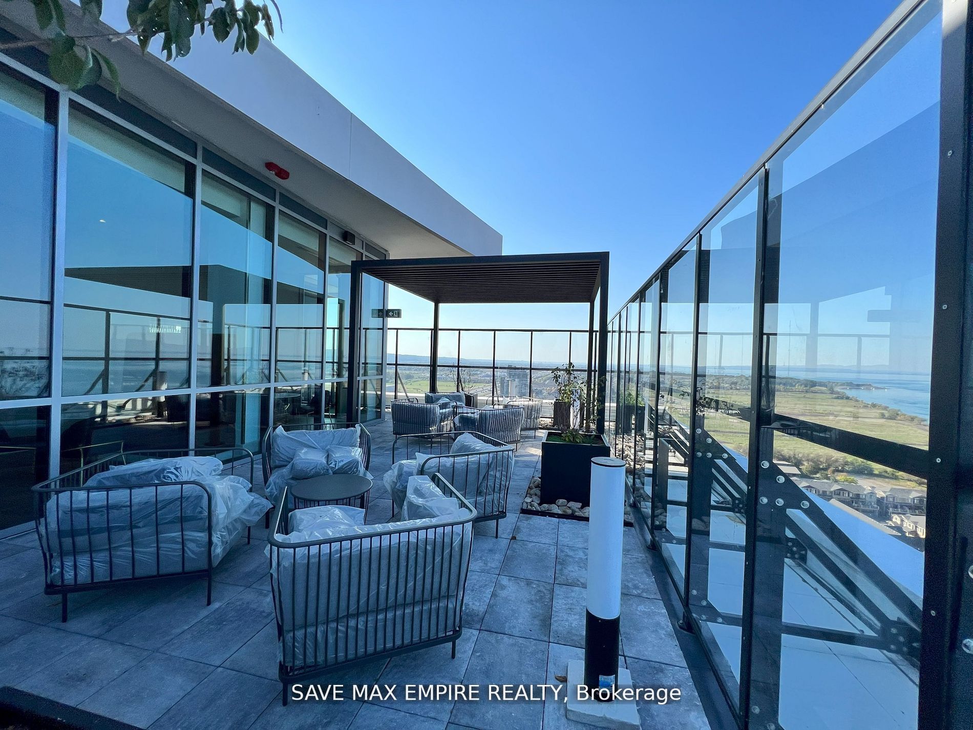385 Winston Road #902