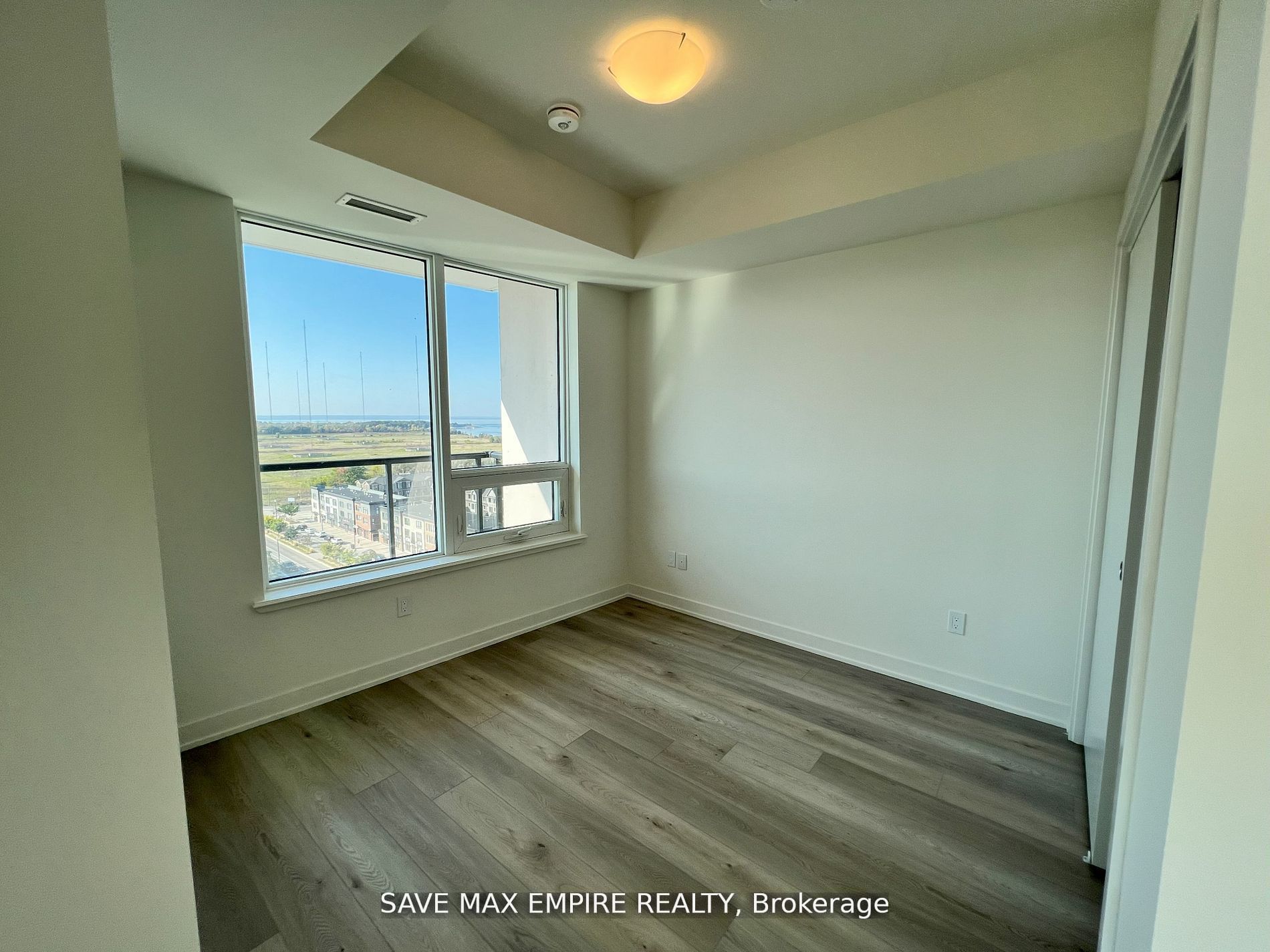 385 Winston Road #902